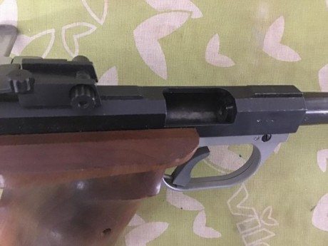 Hola se vende hamerli del 22 lr va muy fina y sin casi uso 290€ con portes ahora por 235€
Se puede ver 00