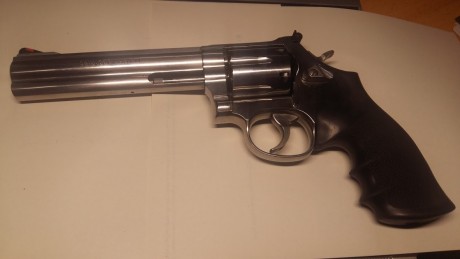 Pongo a la venta mi Revolver Smith Welsson de seis pulgadas  guiado en F estoy quitando cosillas por la 00
