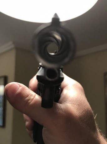 Cambio revolver astra 357 en F por  pistola 9corto en f o vendo en 150€ apenas a disparado 50 tiros y 40
