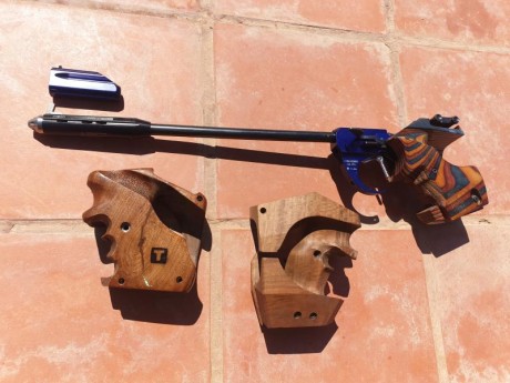  20190413_122514.jpg Hola vendo hammerli fp60 con varias cachas media grande y una cacha thomas rick mediana 01