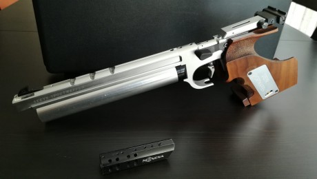 Buenas.

Se vende está pistola Steyr LP10 electrónica.

La pistola está en magníficas condiciones.
 
Y 01