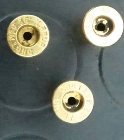 Se vende lote 300 vainas marca Lapua calibre 32 swl, limpias, recalibradas y desempistonadas. Un solo 00