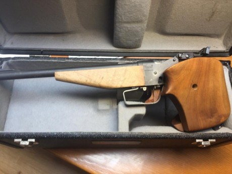 VENDO HAMMERLI 106  MODALIDAD 50 METROS, ESTUCHE ORIGINAL, MECANICA EN UN ESTADO   MUY  BUENO.
CACHA PARA 01