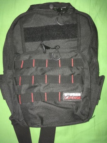 Scout en color negro , válido para Glock modelos 17 y 19 , para Generación 3-4-5.
Se incluye transporte 00