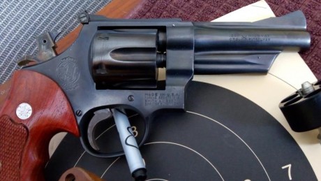 Vendo revólver Cal 357 S&W modelo 28 con frame N el más robusto de la firma, cañón 4" , doble 00