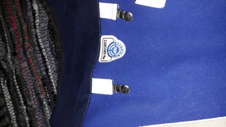 vendo chaqueta de tiro anchutz t 48precio 100 euros esta nueva. esta en madrid 50