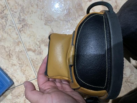 Buenas vendo 1 saquetes uno es sebcoax por 60€ Y un bipode evo ftr con sus accesorios de anclaje por 230€ 31