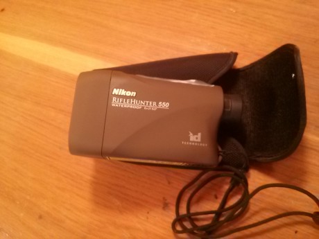   RANGO DE MEDICIÓN HASTA 500 METROS  
Sin Marcas de uso.
Cambio de tonalidad del plástico superior.
Funciona 02