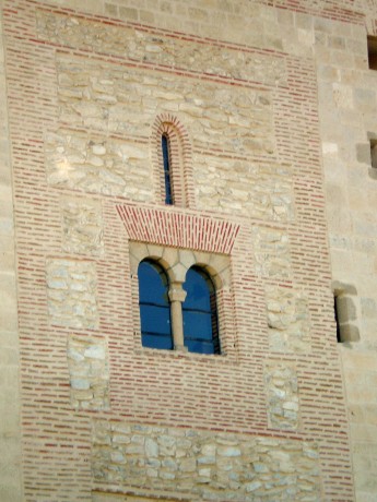  No se a vosotros, pero a mi los castillos me encantan.
Cuando paso delante de alguno no pierdo oportunidad 110