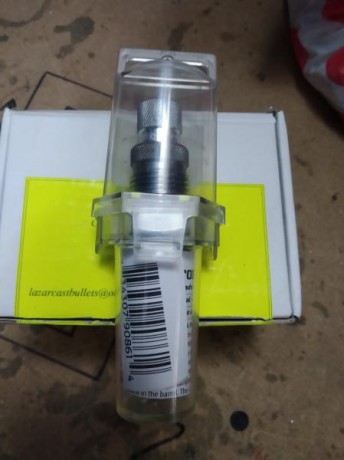 Vendo juego de dies Hornady 38/357 de la marca Hornady (incluye shell holder), también doy en la oferta 11