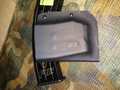 Porta cagadores ipsc escopeta typhoon f12 realizados en kydex . 
   Precio: 30€ unidad 
   Envios aparte.
 02