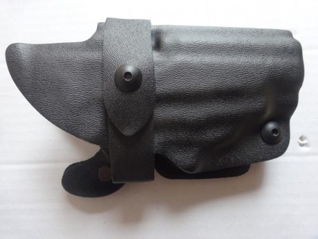   VENDIDA
  
Se vende funda SAFARILAND, modelo 0701 304, para SIG P228 ó P229 (DIESTRO).

Nueva, sin bolsa 02