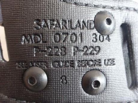   VENDIDA
  
Se vende funda SAFARILAND, modelo 0701 304, para SIG P228 ó P229 (DIESTRO).

Nueva, sin bolsa 00