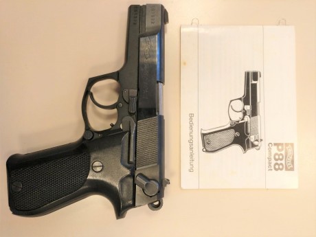 Un compañero vende su P-88 Compact. En perfecto estado, como nueva y con sus accesorios originales. 300 01