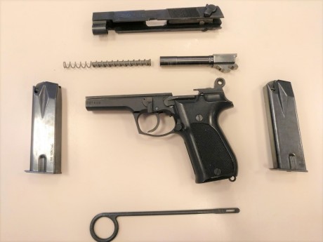 Un compañero vende su P-88 Compact. En perfecto estado, como nueva y con sus accesorios originales. 300 00