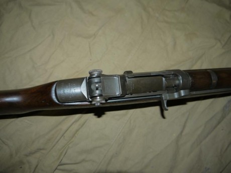 Vendo fusil Garand m1 cal. 30-06. Guía de arma larga rayada, muy buen estado, con portafusil de cuero, 01
