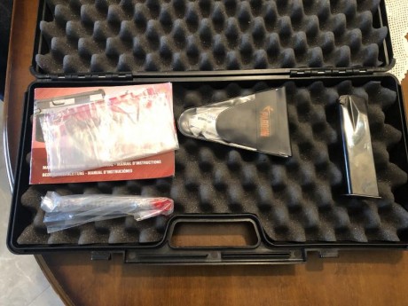 Buenos días. 

Vendo esta pardini gt9 cromada de 6” impecable. 
Es del año 2016 y muy poco usada por tener 11