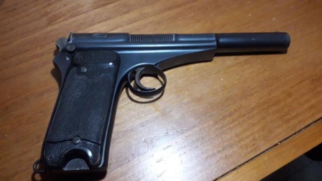 Guiada en F
buen estado pero tiene una cacha rota.
800€

Rebajado a 700€ 01