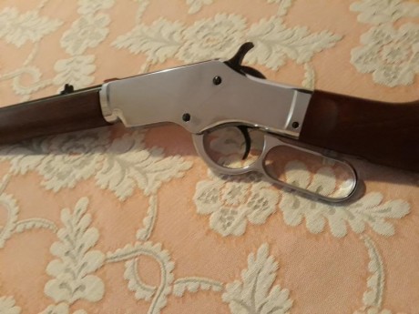 Uberti silverboy 22 lr guiado en E pero con los certificados Bope y Defesa para inscribir en Libro de 01