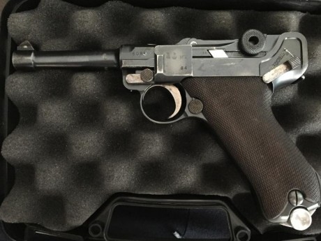 Se vende Luger de 1914 en excelente estado, pavón original, numeraciones coincidentes excepto: cargador, 02