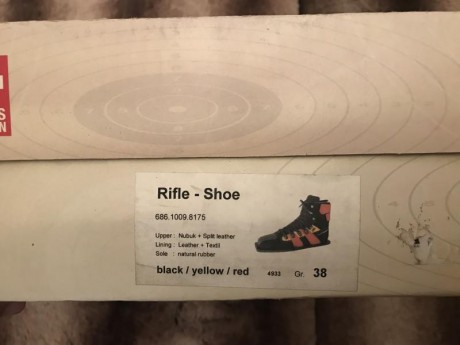 Buenas a todos

Vendo: Botas de Tiro Carabina Corami Suizas con sus correspondientes plantillas Talla 01