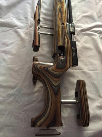 Buenas tardes, VENDO carabina PCP Air Arms FTP 900, con accesorios de Rowan Engineereng, poco usada y 02