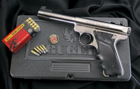Vendo pistola Ruger Mdelo MK II de acero inoxidable, Cañón pesado. Alza regulable. En excelente estado. 02