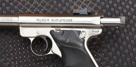 Vendo pistola Ruger Mdelo MK II de acero inoxidable, Cañón pesado. Alza regulable. En excelente estado. 00