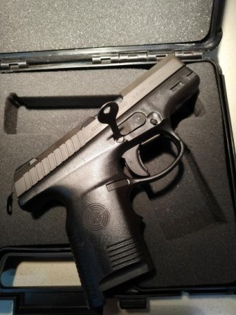 Estupenda subcompacta Steyr S9. Está guiada en A por un compañero que apenas la ha disparado. Con dos 01
