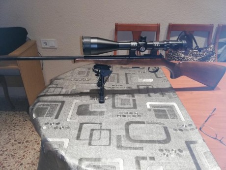 vendo carabina cz 455 luxe 2 cal 22lr, practicamente nueva, con bipode incorporado.
Monta visor visionking 02