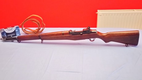 VENDO GARANT M1 30-06

Varios clips de 2 y 8 balas. Muy bien cuidado. 
Si se entrega en mano, regalo caja 02