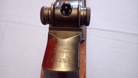 VENDO GARANT M1 30-06

Varios clips de 2 y 8 balas. Muy bien cuidado. 
Si se entrega en mano, regalo caja 00