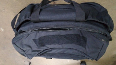 Se vende bolsa de tiro de la marca nidec, poquisimo  uso, reestreno
Precio 35 euros mas portes.    la 00