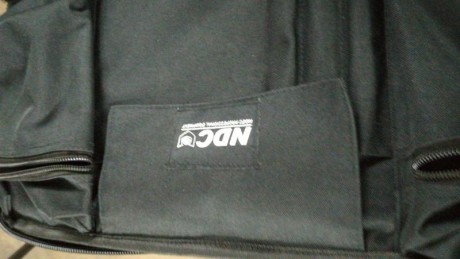 Se vende bolsa de tiro de la marca nidec, poquisimo  uso, reestreno
Precio 35 euros mas portes.    la 10