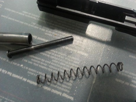 Muy poco usada. Estupenda pistola en un calibre mitico. Es una experiencia muy grata disparar este arma, 21