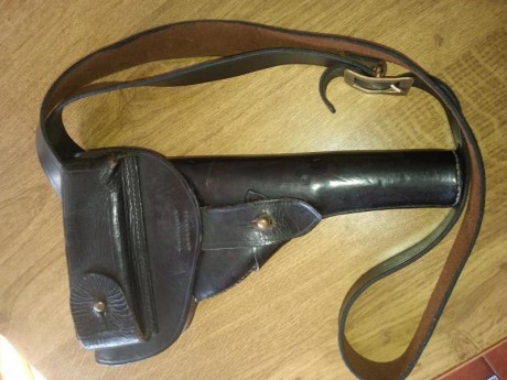 Vendo funda astra400 y regalo funda estándar.120 euros envío incluido 00