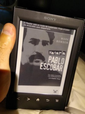 Hola:

Editado el 16-X-18: este hilo vale tanto para libros en papel como para en formato digital.

-----------------------------------------------------------

Creo 10
