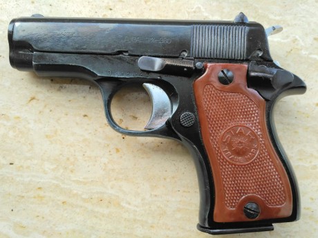 Se vende Star modelo DK, 9 corto, dos cargadores. Guiada en A.
Se puede ver y probar en La Coruña.
Vendida. 01