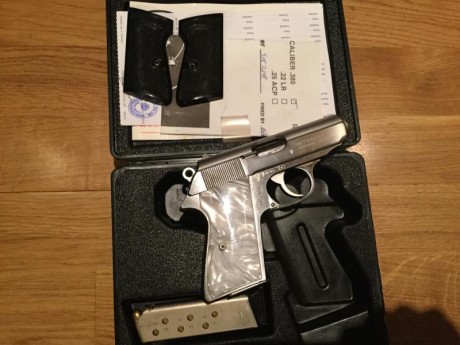 Saludos al foro.

Estoy buscando una Walther  PPKS ,preferible en calibre 22 ,pero en 9 corto también 70