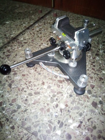 Buenas tardes:

Un amigo del campo de tiro VENDE su torreta SEB COAX. Es mecánico tornero ademas de tirador 10