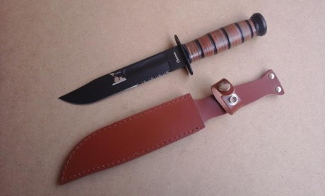 Vendo  Cuchillo modelo USMC de Albainox , réplica del famoso Ka-Bar de la Segunda Guerra Mundial.

 USMC_2.jpg 01