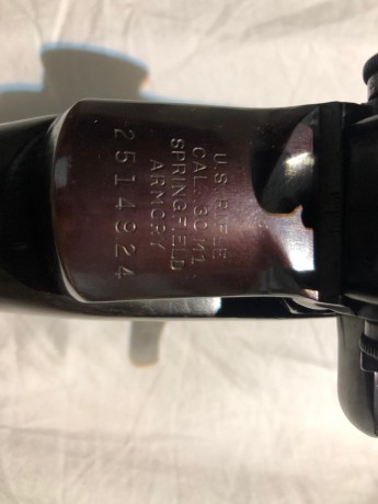 Vendido. Se puede cerrar 

Hola vendo un M1 Garand 
Esta impecable maderas  cañón mecanismos etc
Pido 01