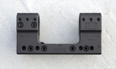  montura SPUHR SP-3002 , diametro 30 mm , altura desde el centro del visor 38 mm. Nivel de burbuja incorporado 02