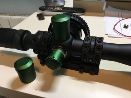  montura SPUHR SP-3002 , diametro 30 mm , altura desde el centro del visor 38 mm. Nivel de burbuja incorporado 01