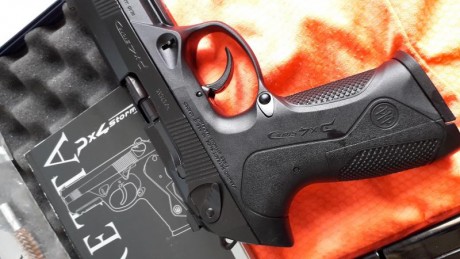 Preciosa Beretta Px4 Storm 9mm.Nueva Flamante.No ha tirado nada.Esta en Orihuela.Tlf 654311913......400 01