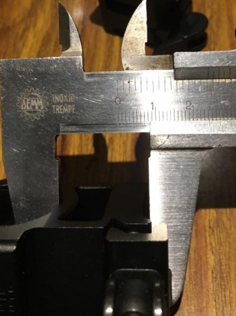 Vendo anillas UTG 30 mm , 6 tornillos, acople rápido a picatinny, altura 24 mm, solo montadas en un visor 00