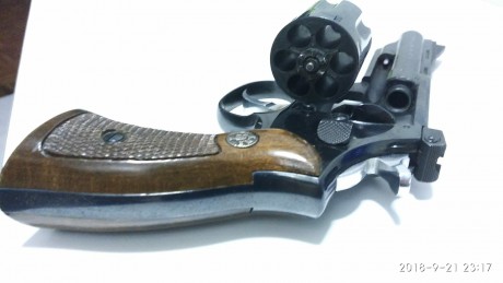 REGALO Revolver Llama Comanche II Calibre .38sp. SOLO HAY QUE PAGAR PORTES.
Pocos tiros, en buenísimo 01