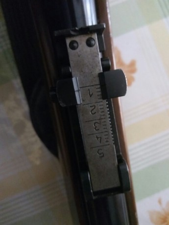 Vendo rifle de cerrojo marca Sako en calibre 30-06. Modelo L61r, tiene sus años pero funciona perfectamente. 00