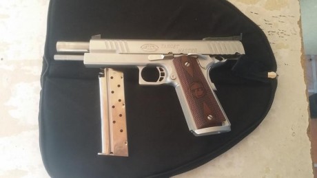 Un compañero del club vende su sti target máster, que se puede decir de este arma,fabulosa para precisión 01