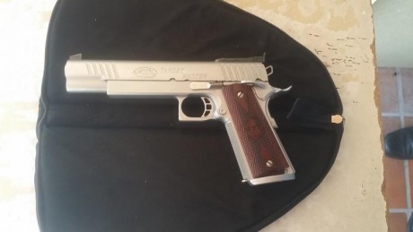 Un compañero del club vende su sti target máster, que se puede decir de este arma,fabulosa para precisión 00